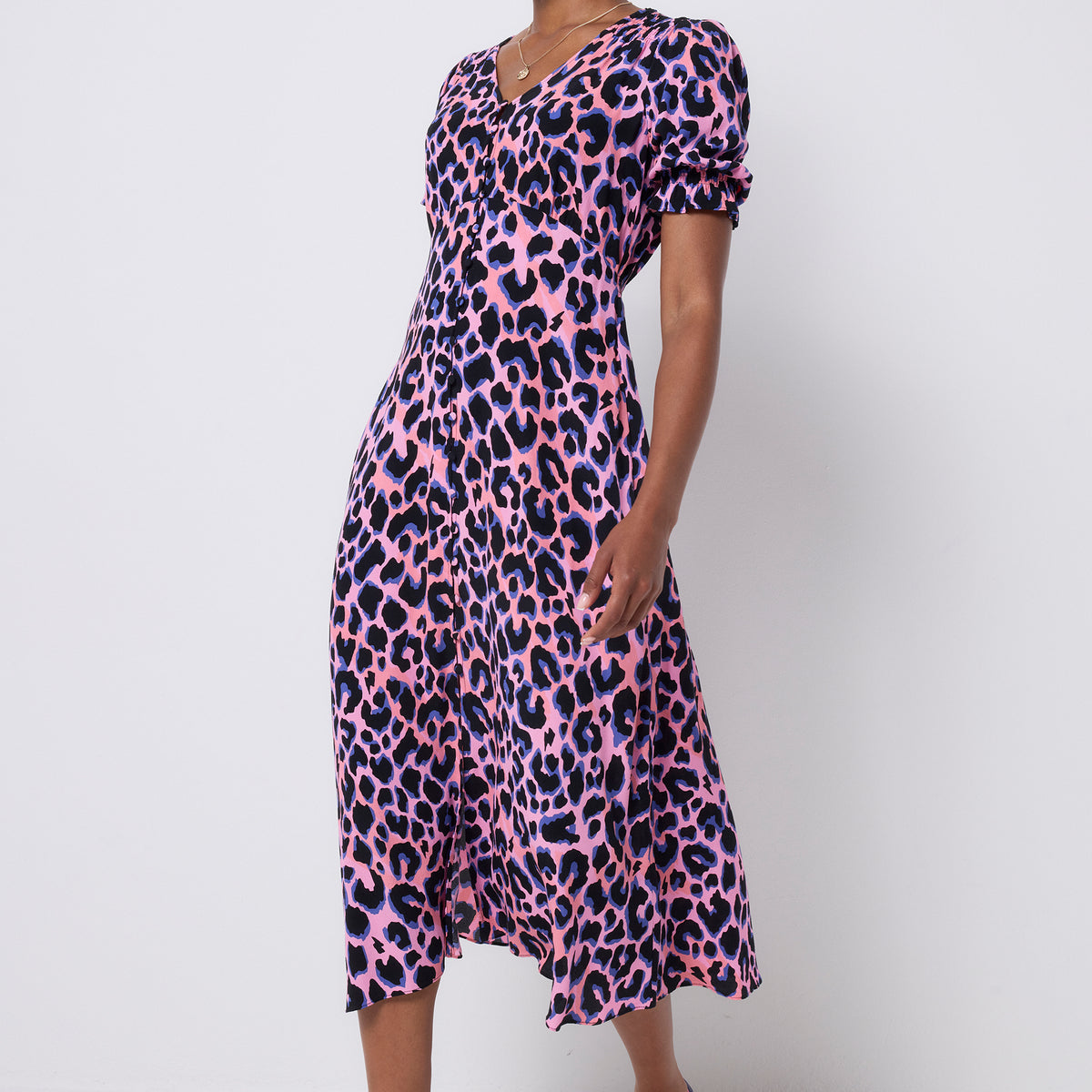 Dress and white trainers | Mumsnet Dress and white trainers | Mumsnet