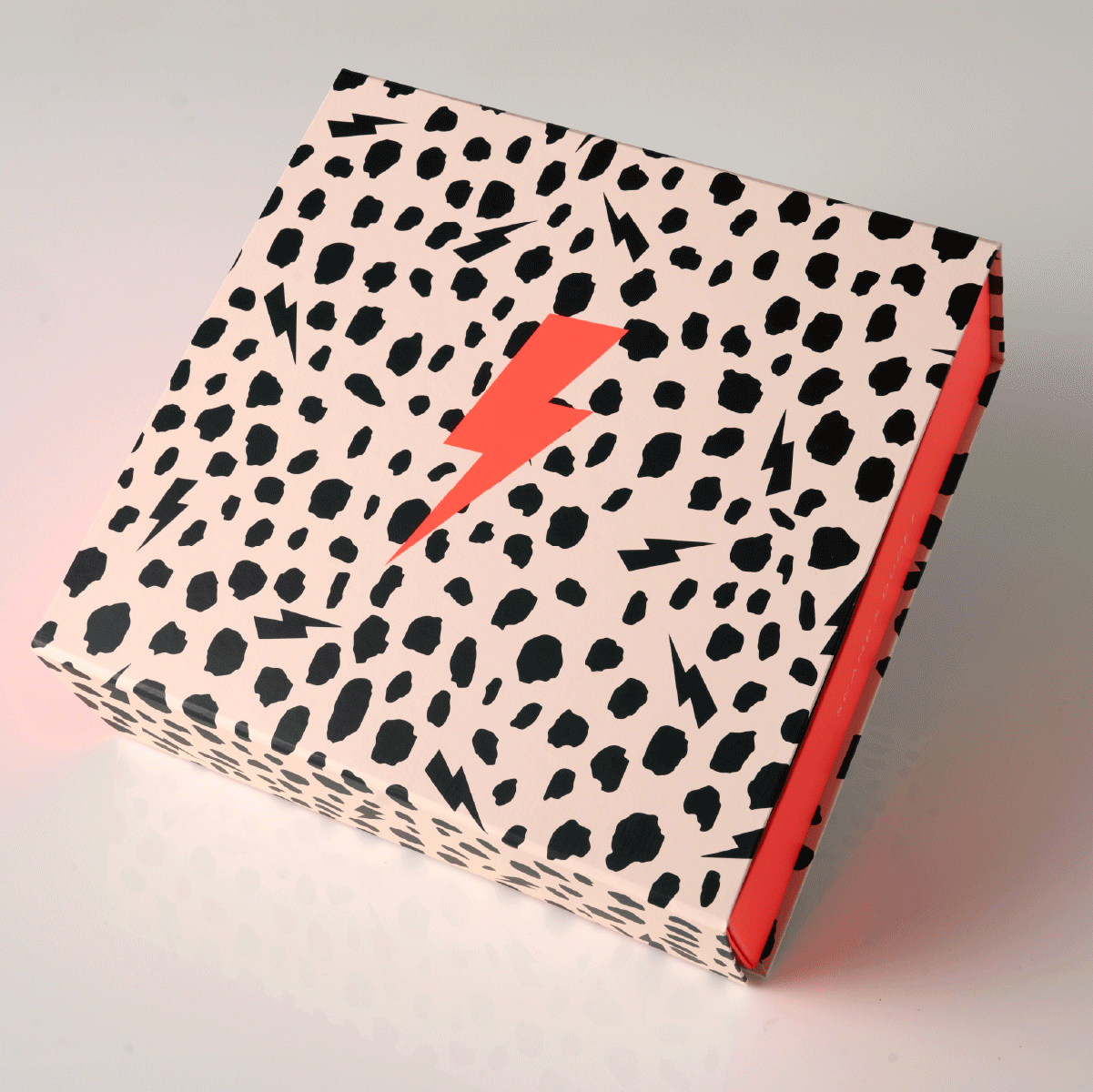 Shop gift boxes and get your gift together.